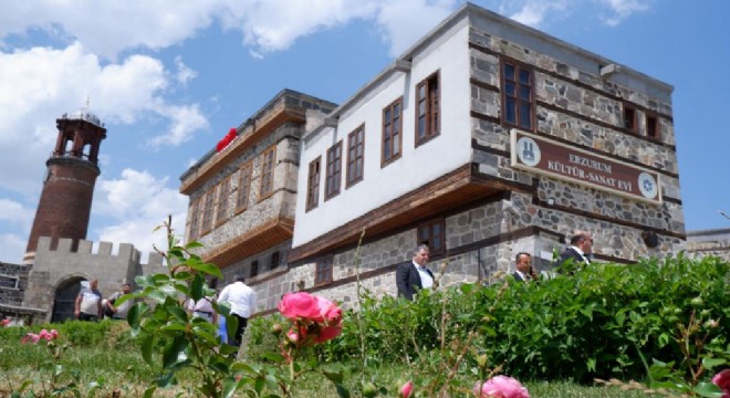 Erzurum Kültür-Sanat Evi ziyarete açıldı